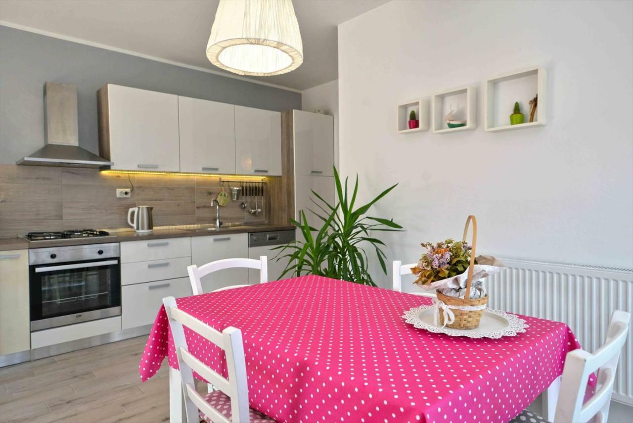 Apartment Kristina Murter Buitenkant foto