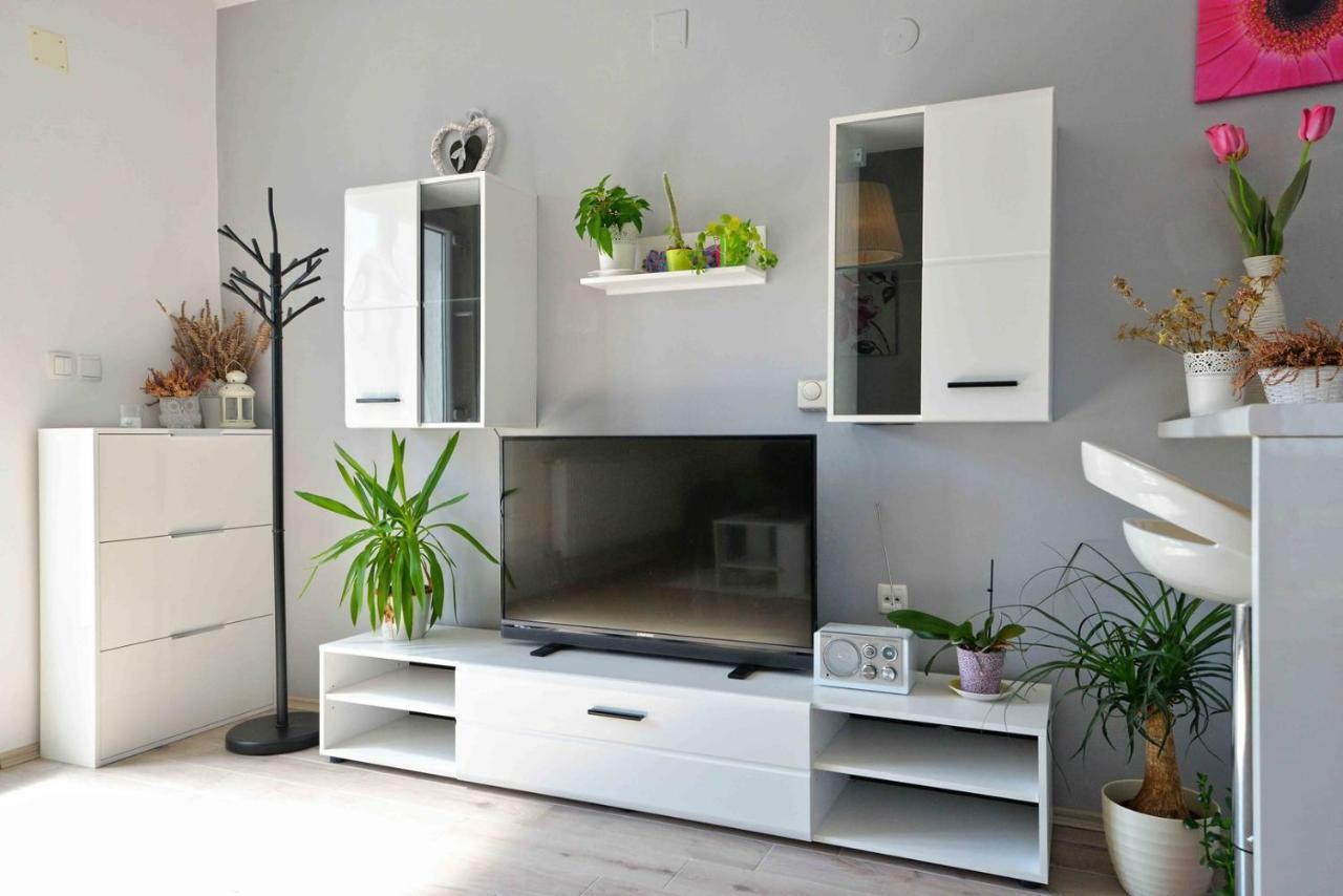 Apartment Kristina Murter Buitenkant foto