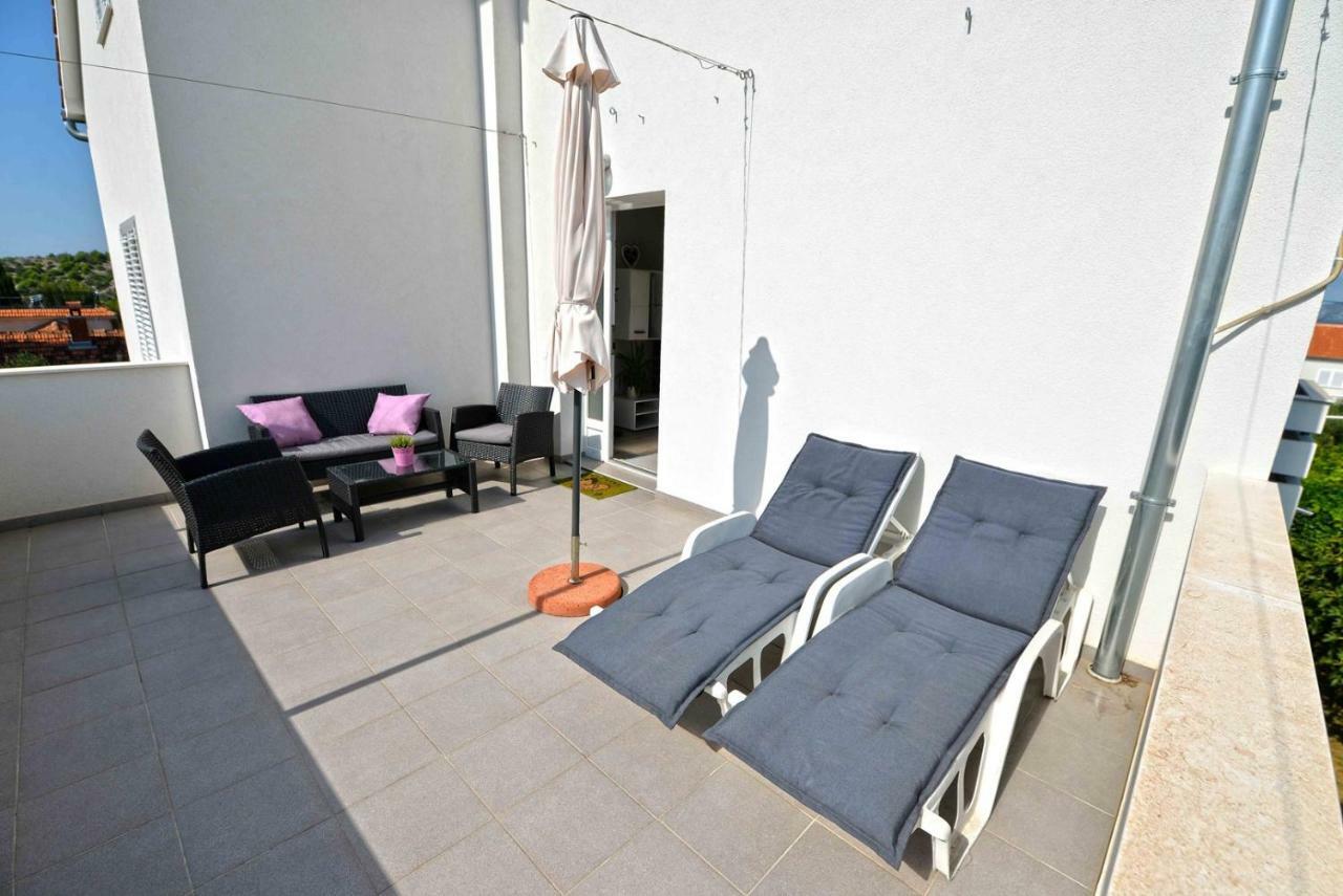 Apartment Kristina Murter Buitenkant foto